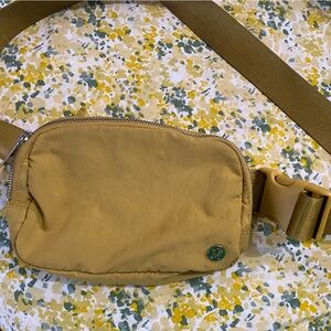 Lululemon Everywhere belt bag, golden yellow
